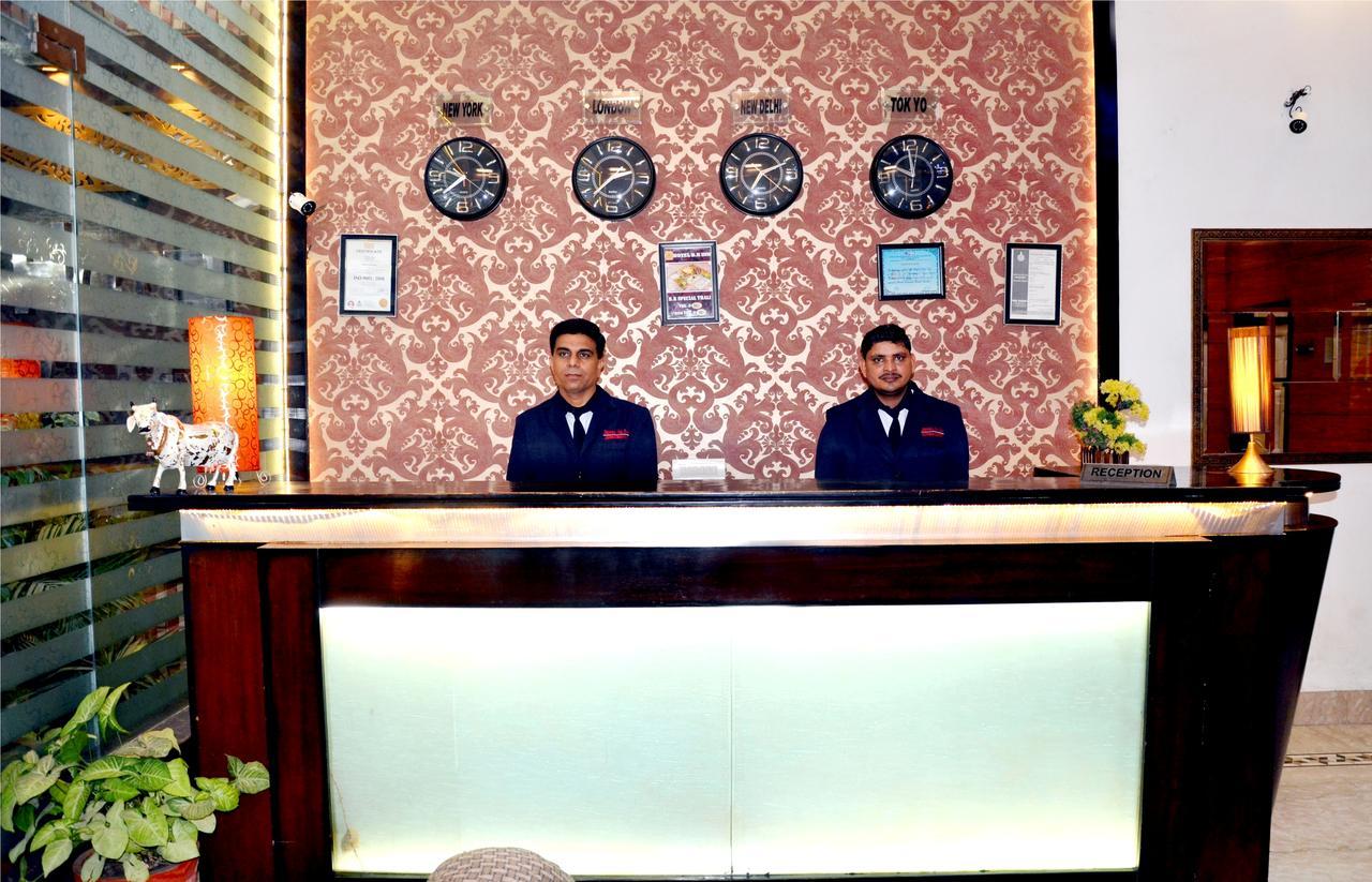 Pānīpat Hotel B.R. Inn מראה חיצוני תמונה